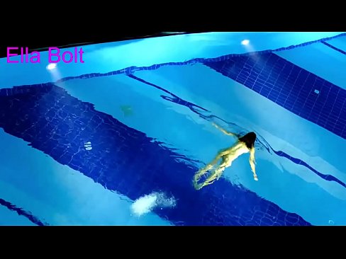 ❤️ Não consigo parar de ver, jovem loira apanhada a nadar nua na piscina da estância balnear ELLA BOLT ️ Porno vídeo em pt.massagecenter-yalta.ru