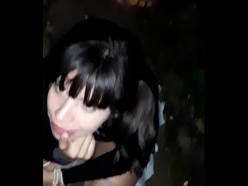 ❤️ Na rua, o pénis inchado em troca de doces ️ Porno vídeo em pt.massagecenter-yalta.ru