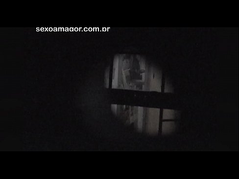 ❤️ Lourinho é filmado secretamente por um voyeur de bairro escondido atrás de tijolos ocos ️ Porno vídeo em pt.massagecenter-yalta.ru
